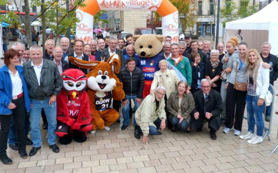 Mascottes, organisateurs et bénévoles